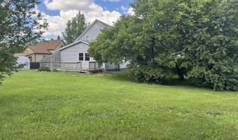 707 Ohmer St, Bottineau, ND 58318