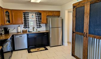 1640 JUNO Trl 101A, Astor, FL 32102