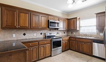 5712 Heritage Heights Dr, Benton, AR 72019
