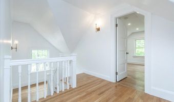 247 Hale St 2, Beverly, MA 01915