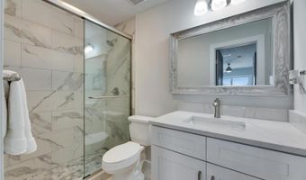 1025 APOLLO BEACH Blvd 1, Apollo Beach, FL 33572