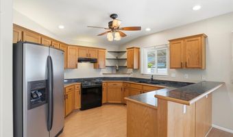 77 Kealohilani St, Kahului, HI 96732