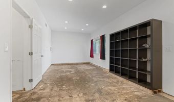 2901 Helix St, Spring Valley, CA 91977