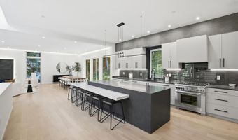 7502 NEVIS Rd, Bethesda, MD 20817