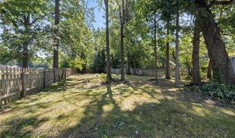 6903 Hidden Valley Dr, Amherst, OH 44001