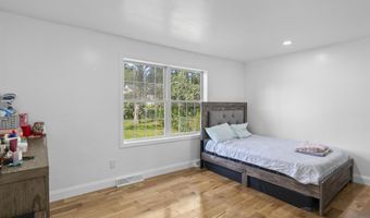 26 Mohican Pl, Albany, NY 12208