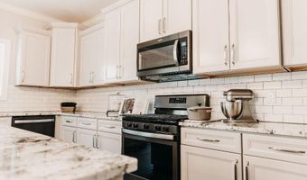 7946 Snow View Dr SE, Alto, MI 49302