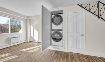 113 Park Ave 20, Danbury, CT 06810