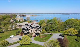 35 Chastellux Ave I, Newport, RI 02840