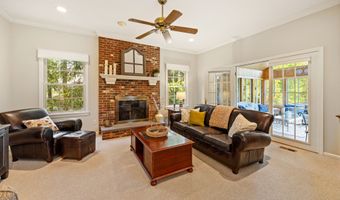 699 Andrea Ct, Cheshire, CT 06410