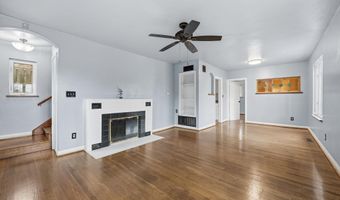 2030 N QUINN St, Arlington, VA 22209