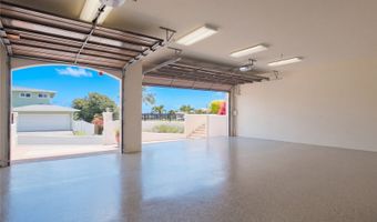 1295 Aulepe St, Kailua, HI 96734