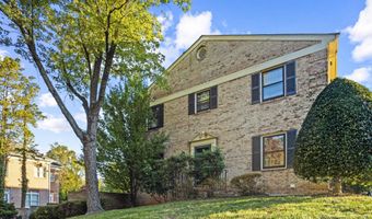 4301 GREENBERRY Ln, Annandale, VA 22003