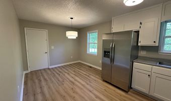 205 3rd St NE, Arab, AL 35016