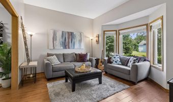 12904 Essex Way, Apple Valley, MN 55124