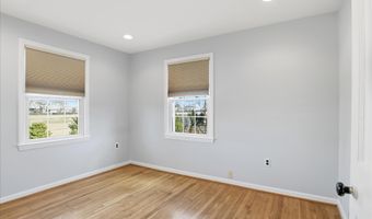2238 ARLINGTON Ter, Alexandria, VA 22303