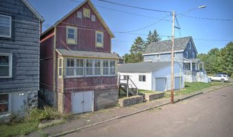 52 Senter St, Ahmeek, MI 49901