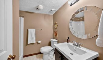 1153 Saint Andrews Dr, Macon, GA 31210