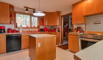 71 Bay View Dr, Bar Harbor, ME 04609