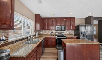 2912 McKinnon Way SW, Albuquerque, NM 87121
