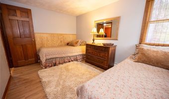 15 South Ln, Angola, NY 14006