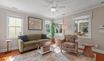 1307 Broad St, Beaufort, SC 29902