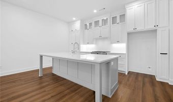 825 NW 14th St, Bentonville, AR 72712
