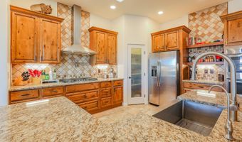 3517 Calle Verde Dr, Alamogordo, NM 88310