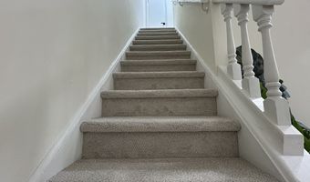 38 Sutton Pl 38, Bloomfield, CT 06002