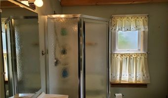 95 Mohawk St, Coventry, RI 02816