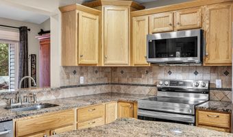 317 Trenton Ave N, Bayville, NJ 08721
