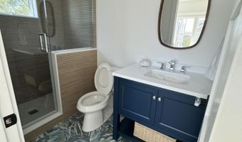 281 7th St, Avalon, NJ 08202