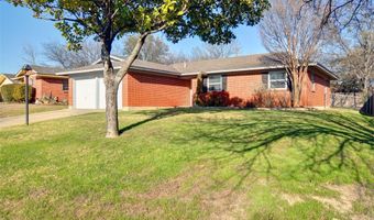 208 Rolling Hills Dr, Aledo, TX 76008