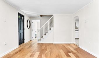 11 Sunset Ave, Coventry, RI 02816