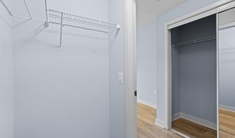 888 N QUINCY St 1411, Arlington, VA 22203