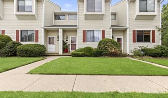 192 Clubhouse Dr, Middletown, NJ 07748