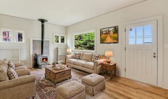 4405 COMMERCIAL St, Astoria, OR 97103