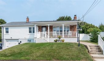 14 Wenscott Ln, North Providence, RI 02904