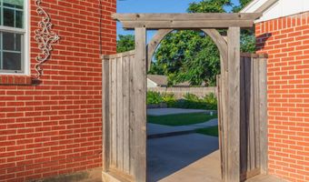 3506 CROCKETT St, Amarillo, TX 79109