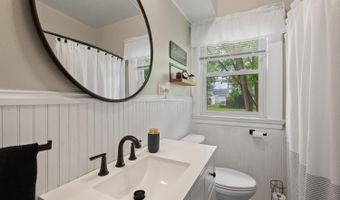 726 Croswell St, Adrian, MI 49221