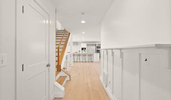 6032 28TH St N, Arlington, VA 22207