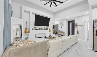 915 Rockford Dr, Alton, TX 78573