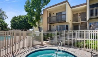 432 Edgehill Ln 26, Oceanside, CA 92054
