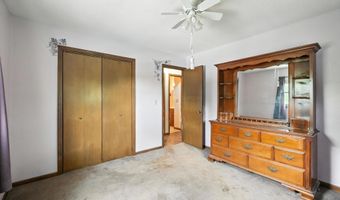 907 S Superior St, Angola, IN 46703