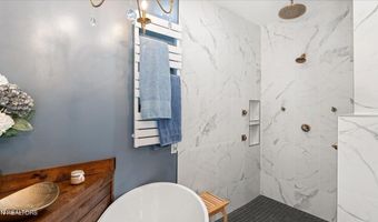 1411 Wood Creek Dr, Athens, TN 37303