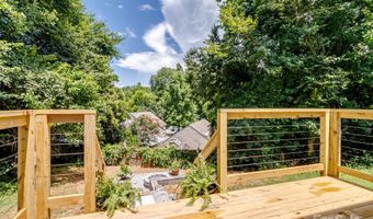 3813 Brookchase Ln, Charlotte, NC 28205