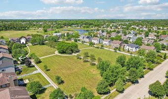 1241 Bradford Ln, Antioch, IL 60002