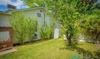 912 S 6th St, Artesia, NM 88210