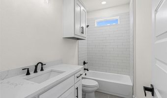252 Jimmy Ln, Millsap, TX 76066