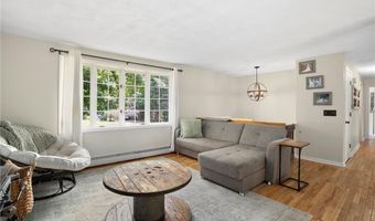 5 Teakwood Dr, Coventry, RI 02816